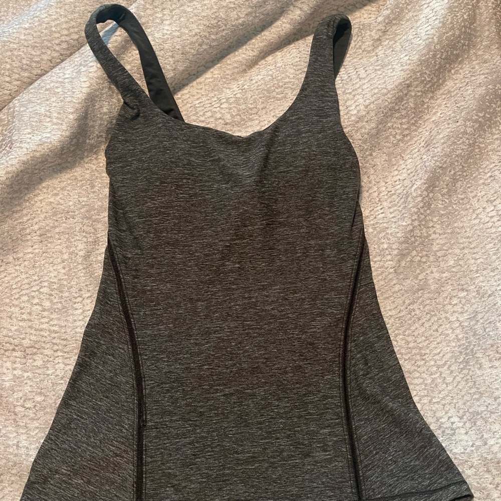 Lululemon tank top